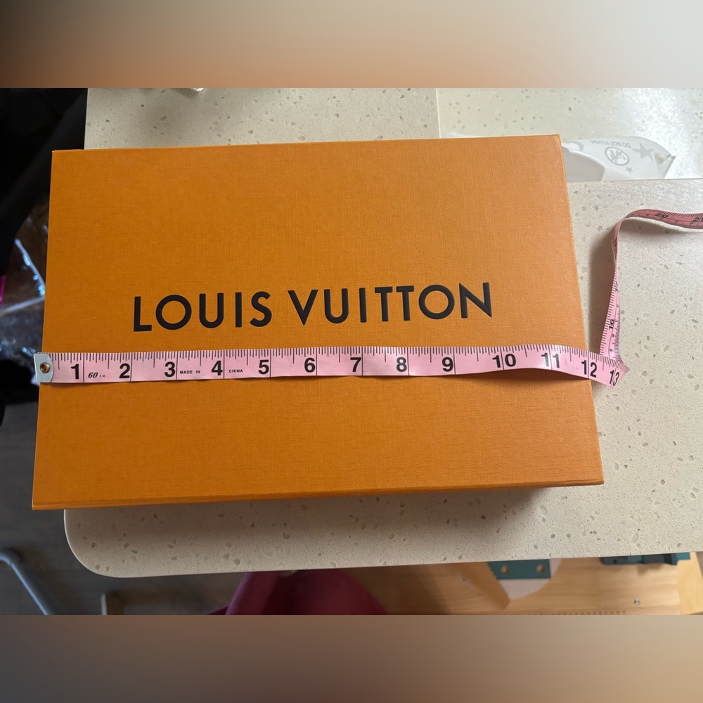 Louis Vuitton box